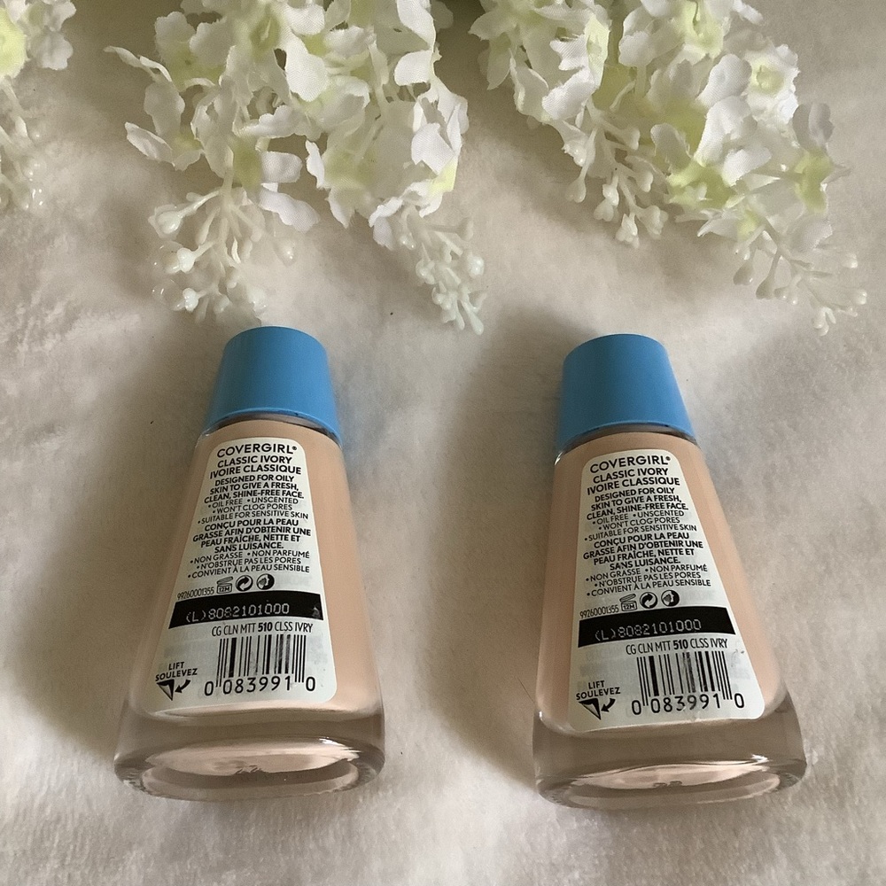 NEW 2 Cover Girl Matte Foundation - Picture 3 of 3